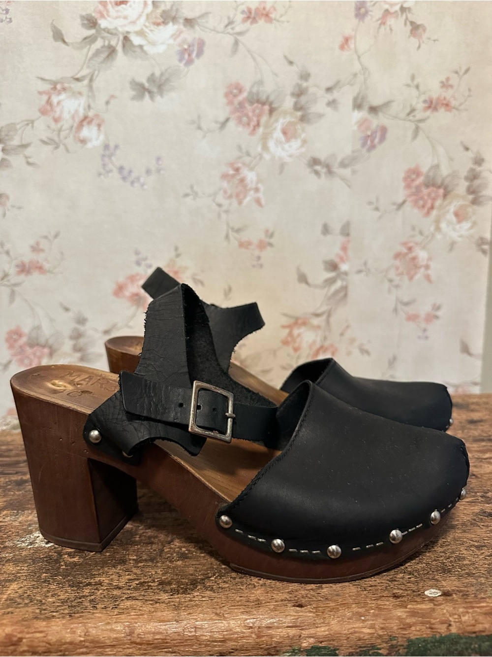Clogs Unique Italian Wooden Black Leather & Silver Studs Size 40